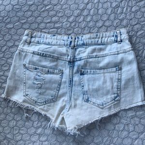 Light wash denim ripped jean shorts